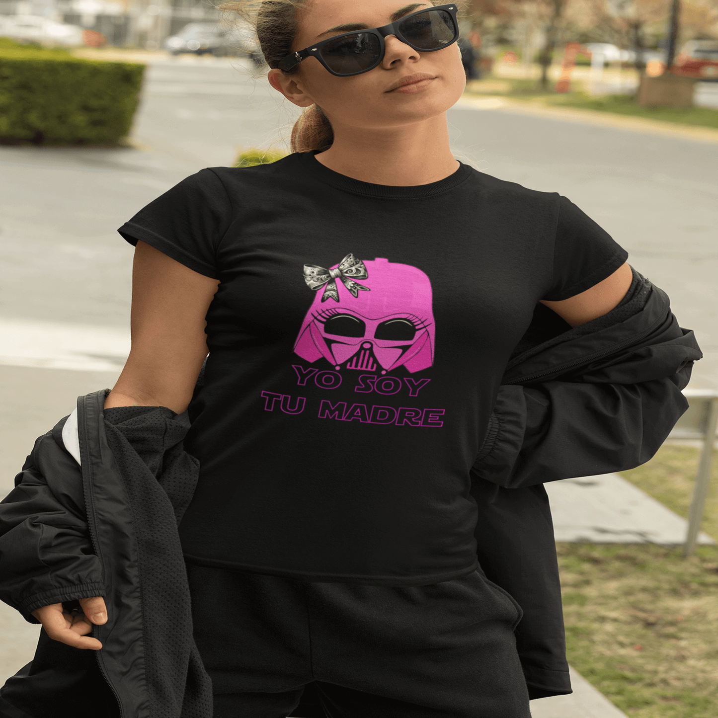 Camiseta "Yo Soy Tu Madre" - Poder Femenino y Geek en Rosa 🌸🖤