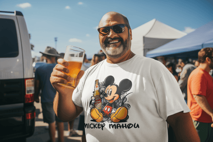 Camiseta "Mickey Mahou" - El regalo más original para los amantes de la cerveza y la cultura pop

¿Buscas el regalo perfecto para ese amigo friki, amante de la cerveza y del humor geek? La camiseta "Mickey Mahou" es justo lo que necesitas. Con un diseño único y divertido, esta camiseta no solo arrancará sonrisas, sino que se convertirá en la prenda favorita de cualquier amante de la cerveza Mahou y los clásicos de la animación.

Características de la camiseta:
100% algodón, perfecta para llevar todo el día.