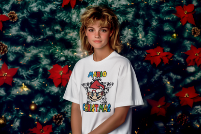 Camiseta "Mario Christmas": ¡Feliz Navidad desde el Reino Champiñón!