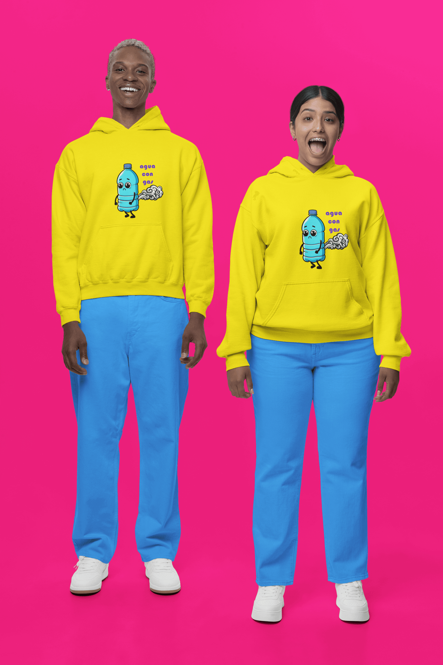 Sudadera "Agua con Gas" - ¡El humor burbujeante que necesitas en tu armario!

¿Eres de los que disfrutan del humor visual y las bromas ligeras? La sudadera "Agua con Gas" es la prenda ideal para ti. Con un diseño simpático y lleno de burbujas, esta sudadera no solo te mantendrá abrigado, sino que también hará reír a todos a tu alrededor. Perfecta para quienes aman el humor sencillo pero efectivo.

Características de la sudadera:
100% algodón, suave y cómoda, ideal para los días frescos.
Divertido diseño que