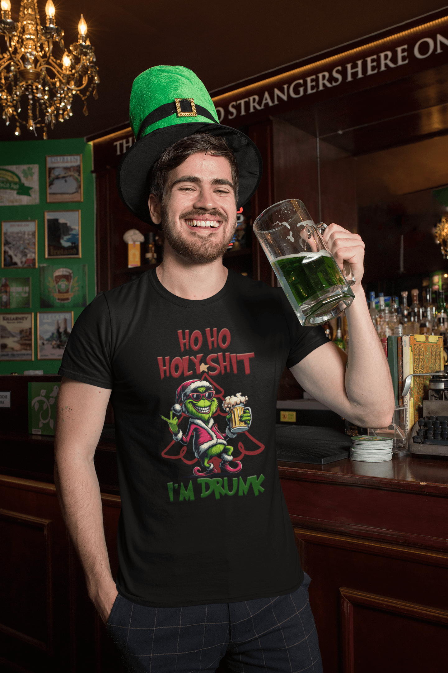 🎄 Camiseta "Ho Ho Holy Shit, I'm Drunk" 🍺 - ¡El Grinch más fiestero! 🥳