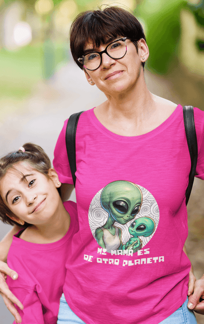 Camiseta "Mi Mamá es de Otro Planeta": Para las Mamás que Son Fuera de Este Mundo