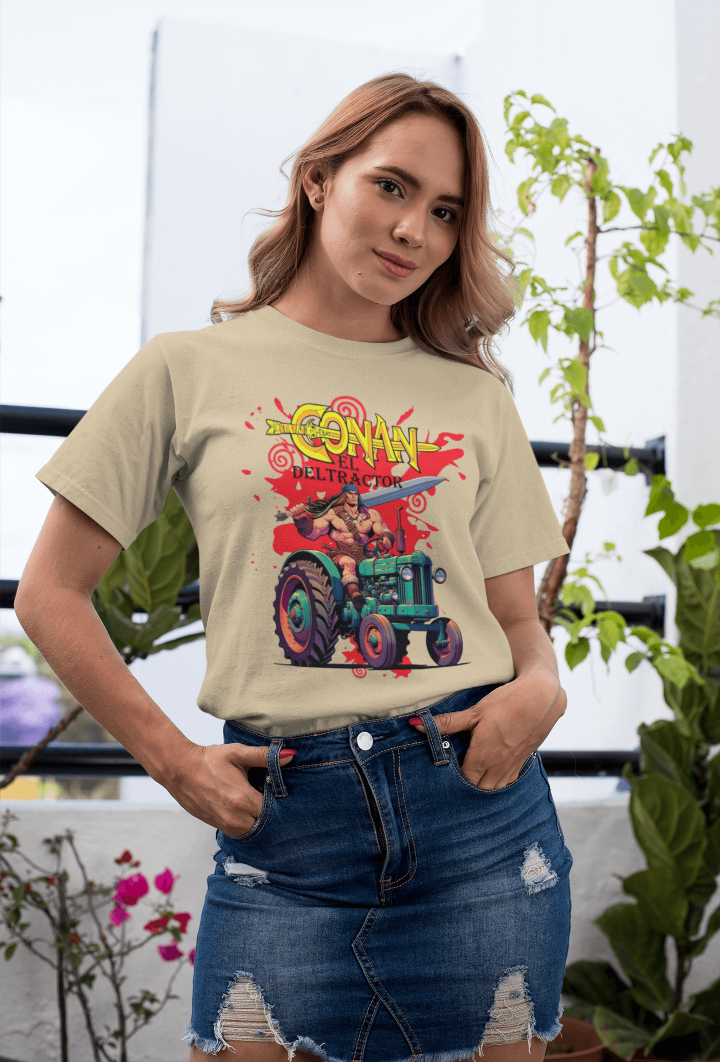 Camiseta "Conan El Deltractor" – ¡Fuerza y humor para los fans del campo y la aventura! 💪🚜